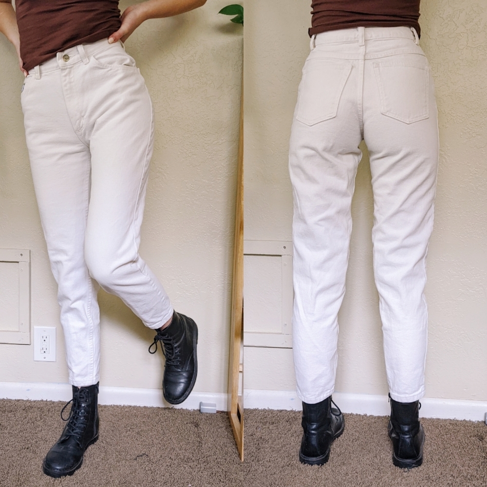 Vintage High Waisted Wrangler Jeans size 24